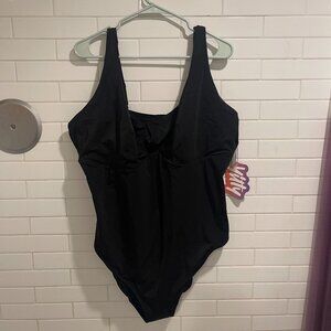 Yitty Swimsuit -- Black 4X